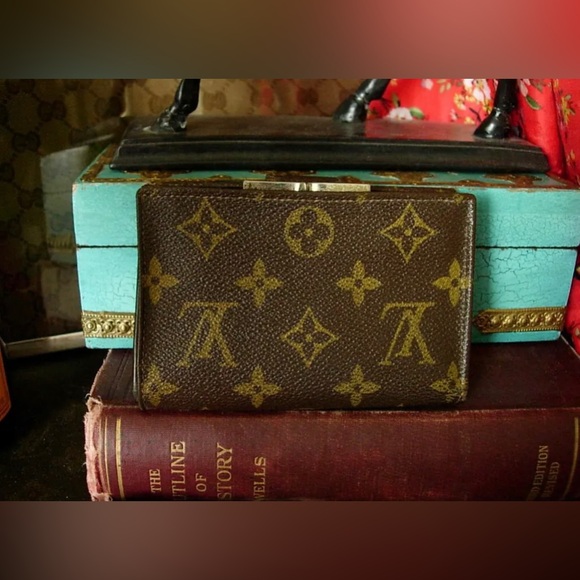 RARE Vintage LOUIS VUITTON Saks Fifth FC French Co Kisslock Coin Wallet Case LV - Picture 11 of 11